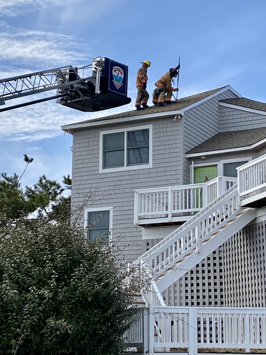 DUCKFIREDEPT's tweet photo. “…there’s room enough for 2 (or 3), up on the roof.”

Duck Fire appreciates the cooperation and coordination required for a training opportunity in an acquired structure! 🚒 #duckfire #firefighters #ducknc #hereforyou #makingadifference #dedicatedtoserve #truck11 #roofops https://t.co/ry47DhMfdC