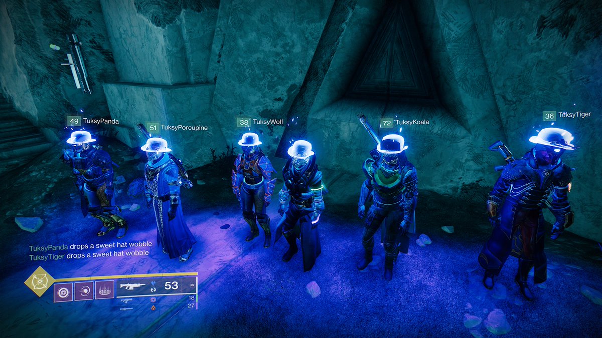 We all love a sweet hat wobble for Atheon 👑 #Destiny2 #Destiny2WitchQueen <a href="/Bungie/">Bungie</a>