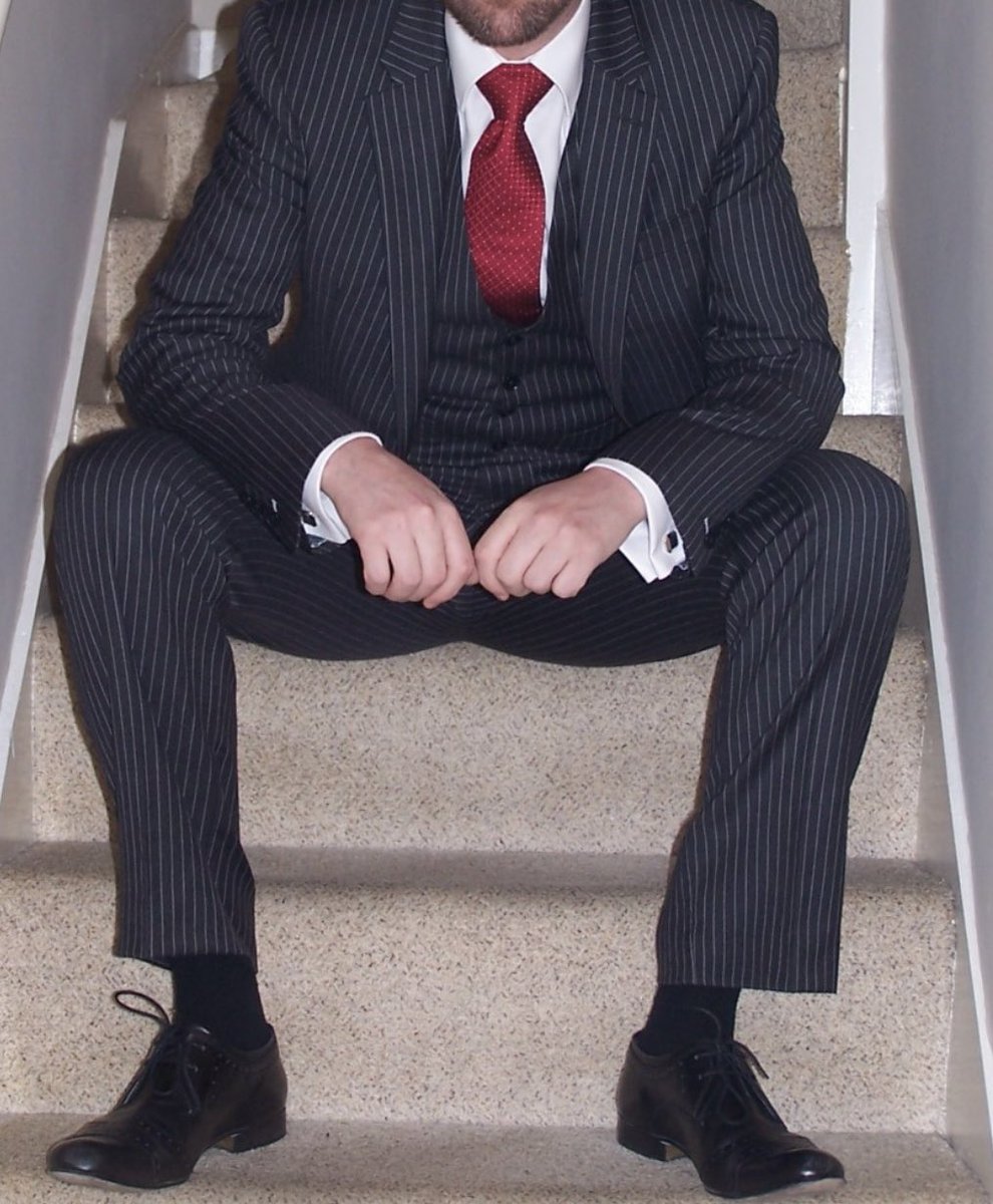 SuitedFag's tweet photo. Good morning gents! Suited up and ready for a day of service.. #fagservice #suitedfag https://t.co/1941MMjU4d