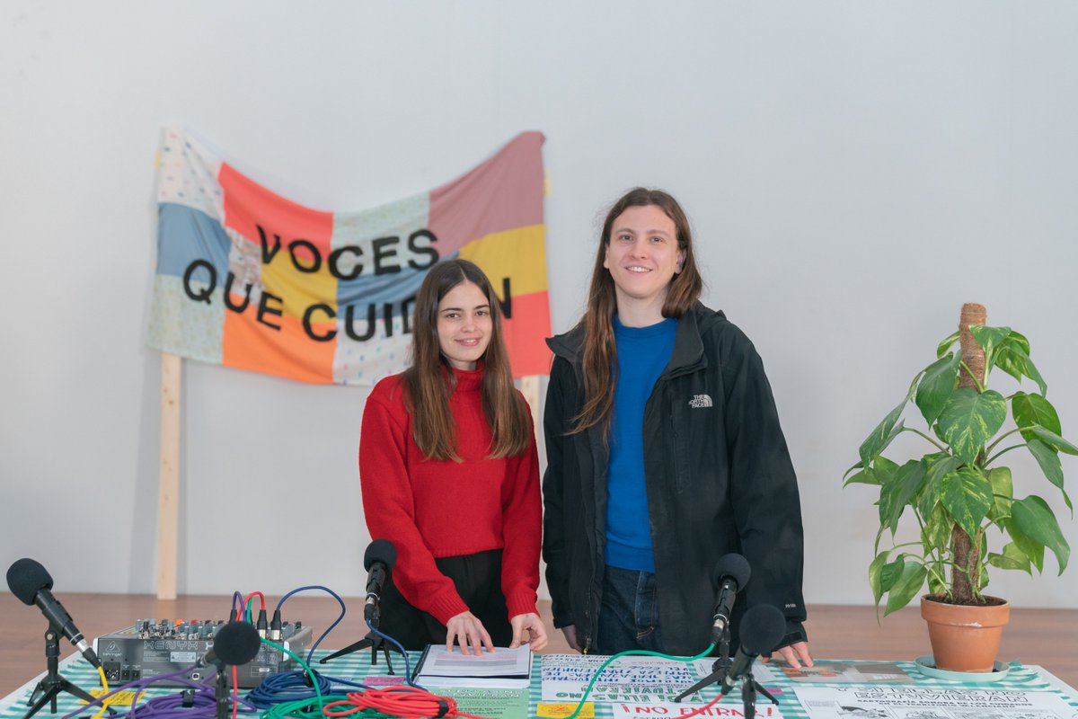 ConsorcioMuseos's tweet photo. 👋 El cap de setmana passat ens acomiadarem de les residències #CulturaResident 2021 amb els #OpenStudios al @centredelcarme

#VocesqueCuidan i @AlmacigaSocioc1 ens mostraren els resultats de les seues residències de mediació

🔜 Molt prompte les bases per a #CulturaResident 2022 https://t.co/eIEN47d1wM