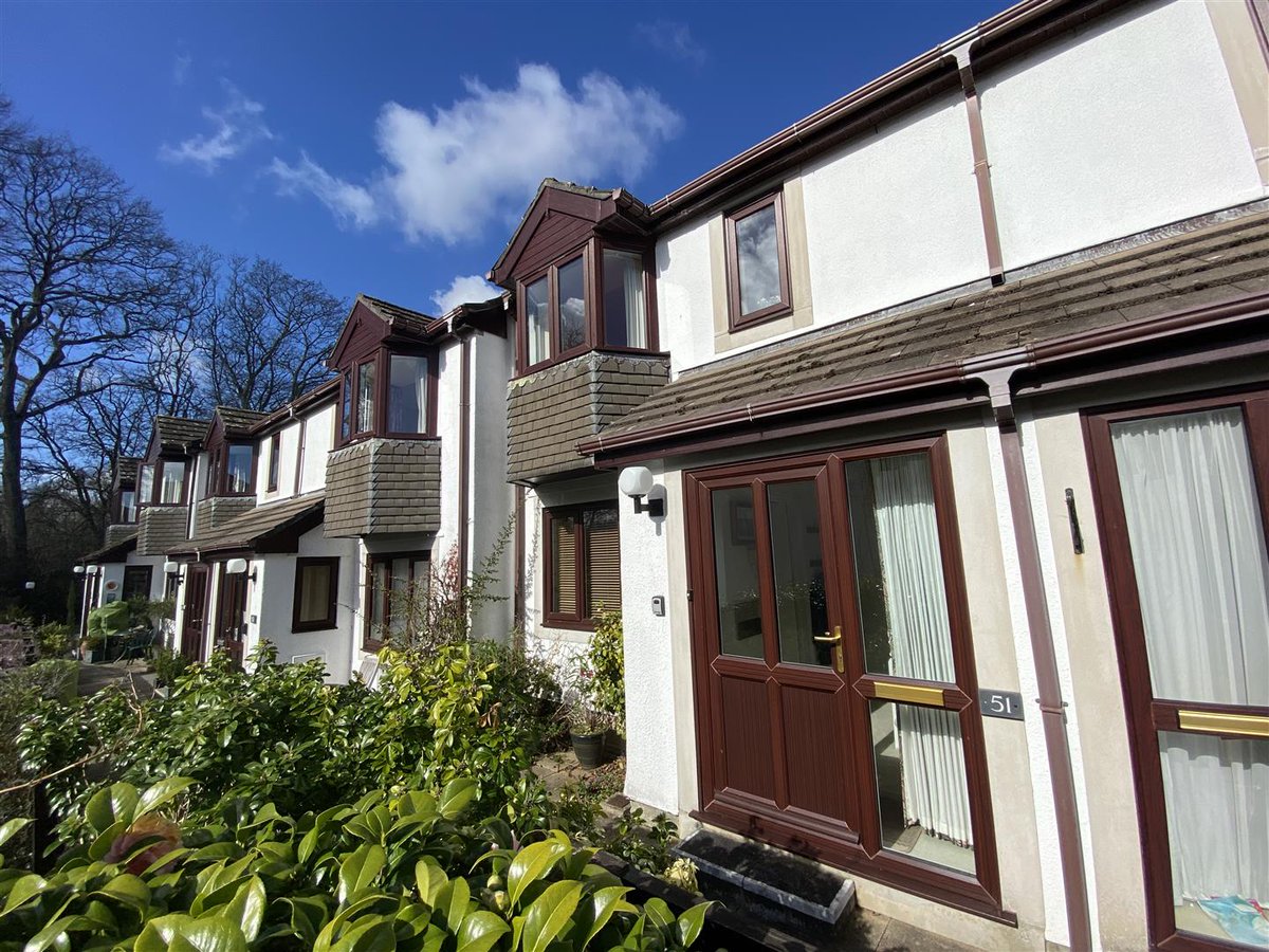 Philip_Martin_'s tweet photo. 🌟Retirement Property in Truro🌟
A beautifully presented middle terraced cottage offers independent living with an on-site manager on the edge of the city centre.
GUIDE PRICE £210,000
#Truro #Cornwall #RetirementProperty #EstateAgents #PropertyForSale https://t.co/NlCc6RIjhj