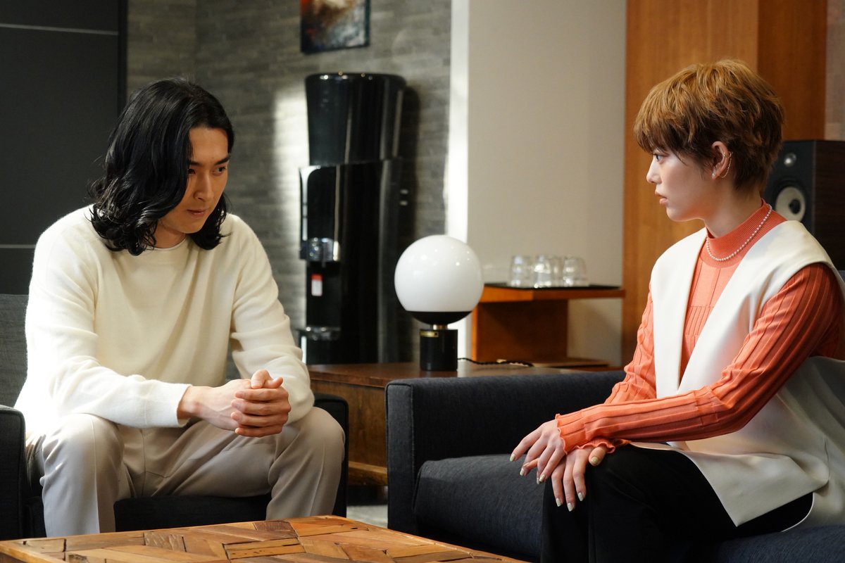 【📺今夜22:00】#ムチャブリ！最終回 💐

浅海社長(#松田翔太)に惹かれる気持ち、大牙くん(#志尊淳)と一緒に過ごす楽しさ、そして社長として社員と共にいる時間…

自分にとって一番大切なものは何❓ 自分自身と向き合った雛子(#高畑充希)が最終的に出した結論は…
oricon.co.jp/news/2227956/?…