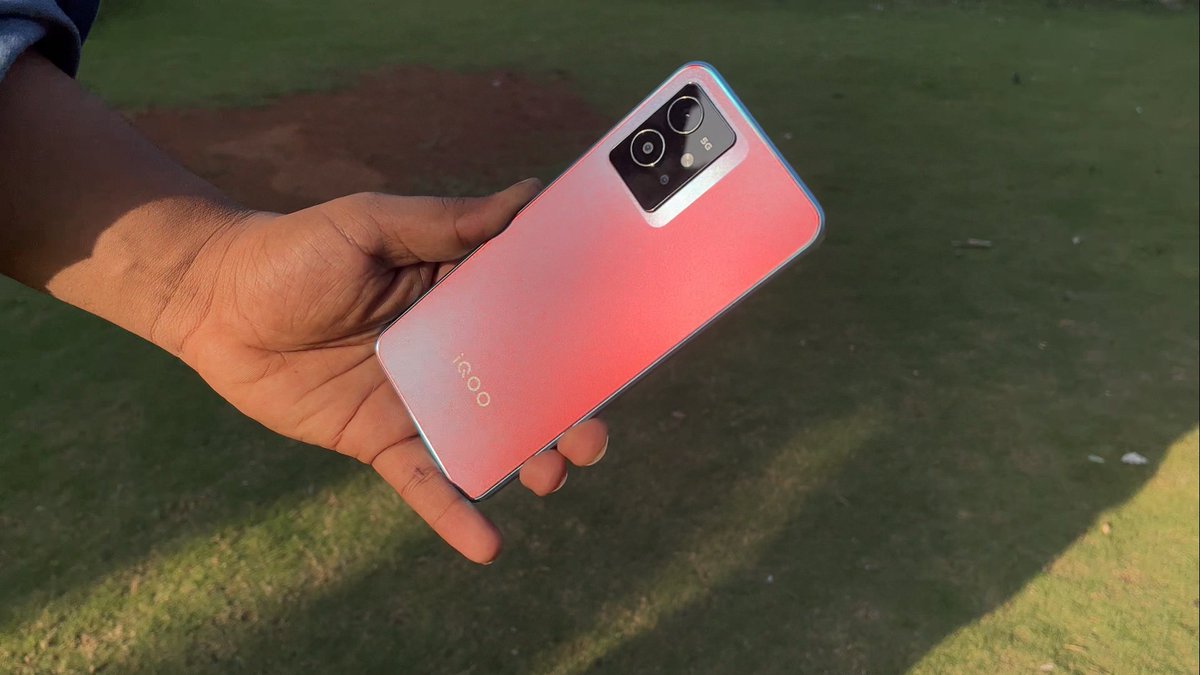 iamprasadtech's tweet photo. #iQOOZ6 Launched in india
4GB + 128GB : Rs. 15,499 ( Rs.13,999 Offer Price ) 
6GB + 128GB : Rs. 16,999  ( Rs.14,999 ) 
8GB + 128GB : Rs. 17,999 ( Rs.15,999)

👉 Unboxing Video Repu Vastundi https://t.co/kfskQRoQQW