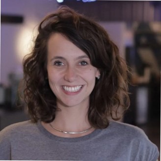 <a href="/CamilaAchutti/">Camila Achutti - Mulheres na Computação</a> is founder &amp; CEO of <a href="/mastertech_tech/">Mastertech</a> expert in emerging #tech &amp; educational strategies, involved in projects on #Diversity, #DigitalInclusion &amp;#gender #equality. 

For +inspiring #womanintech: bit.ly/3I0jk9j 
Tell us who else must be on the list! 👩🏽📣👊🏿🔬