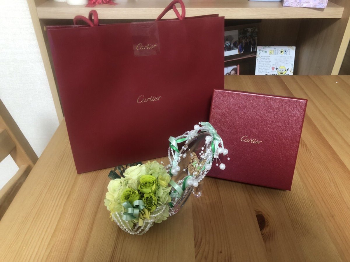 supercell_601's tweet photo. 予定通り3/27入籍予定です！
結婚式は9月か10月頃で考えてます！ https://t.co/xtCkwR1C8l