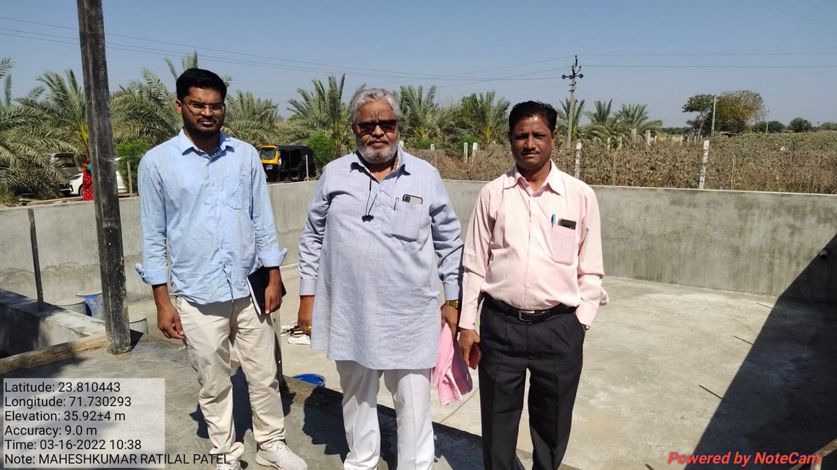 patangsmandal's tweet photo. કામલપુર ગામના ખેડૂતશ્રી મહેશભાઈએ ટપક સિંચાઈ મારફત પાણીના કરકસરયુક્ત ઉપયોગ માટે પાણીના ટાંકા બનાવવાની યોજના અંતર્ગત  બનાવેલ પાણીના ટાંકા ની જિલ્લા ખેતીવાડી અધિકારી સાહેબ શ્રી  તથા ટીમ દ્વારા સ્થળ ચકાસણી કરવામાં આવી.@RaghavjiPatel @DDO_PATAN @DirectorateofA1 @GujaratAgricult (1/2) https://t.co/fmv8hqBrYR