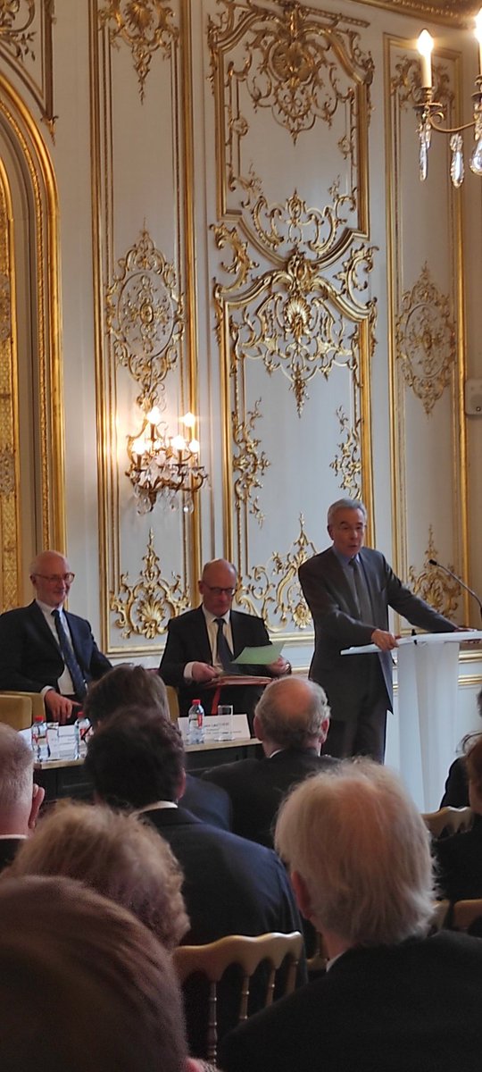 #colloque #Héritages intellectuels 

<a href="/DJacometIFM/">Dominique Jacomet</a> intervient sur Agénor Bardoux, arrière-grand père de #VGE, qui en tant que #républicain de la 1e heure, porta l'idée du #libéralisme comme #liberté d'#opinion, de presse, de conscience et de croyances.

#penséepolitique #Giscard