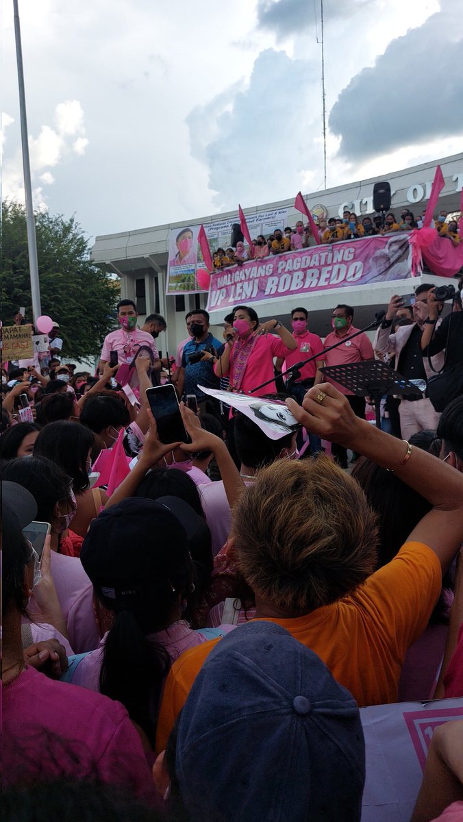 Watashi_wa_Hanz's tweet photo. โจTumakas sa bahay for Leniโจ
#SultanKudaratIsPink
#SOXisPink https://t.co/8emREiH1qa