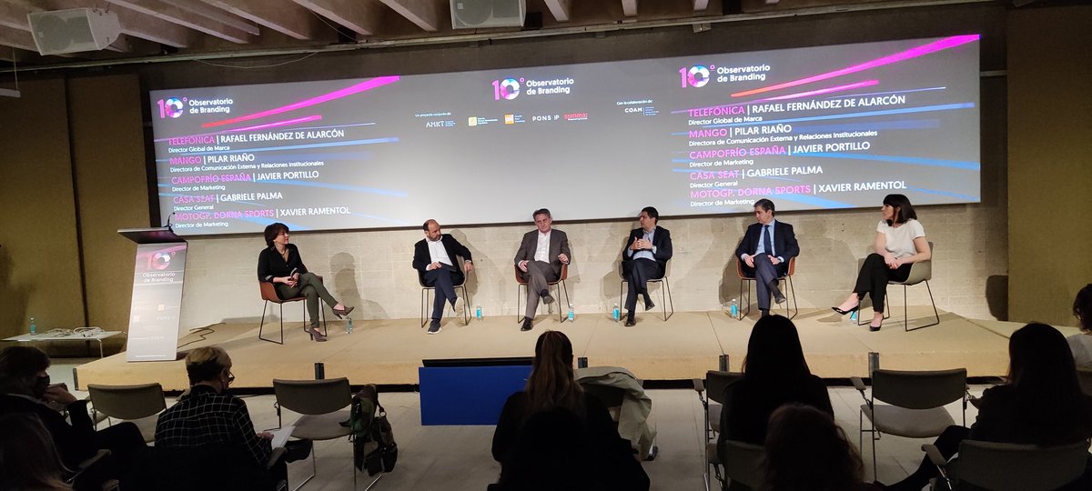 Rafael Fernández de Alarcón (<a href="/rfalarcon/">rafa fdez de alarcon</a>) de <a href="/Telefonica/">Telefónica</a> asegura que "nuestro rebranding alinea nuestra identidad con nuestro ADN pero también nos prepara para los nuevos retos digitales como el cloud o el metaverso, entre otros" bit.ly/OB2022d #OB2022