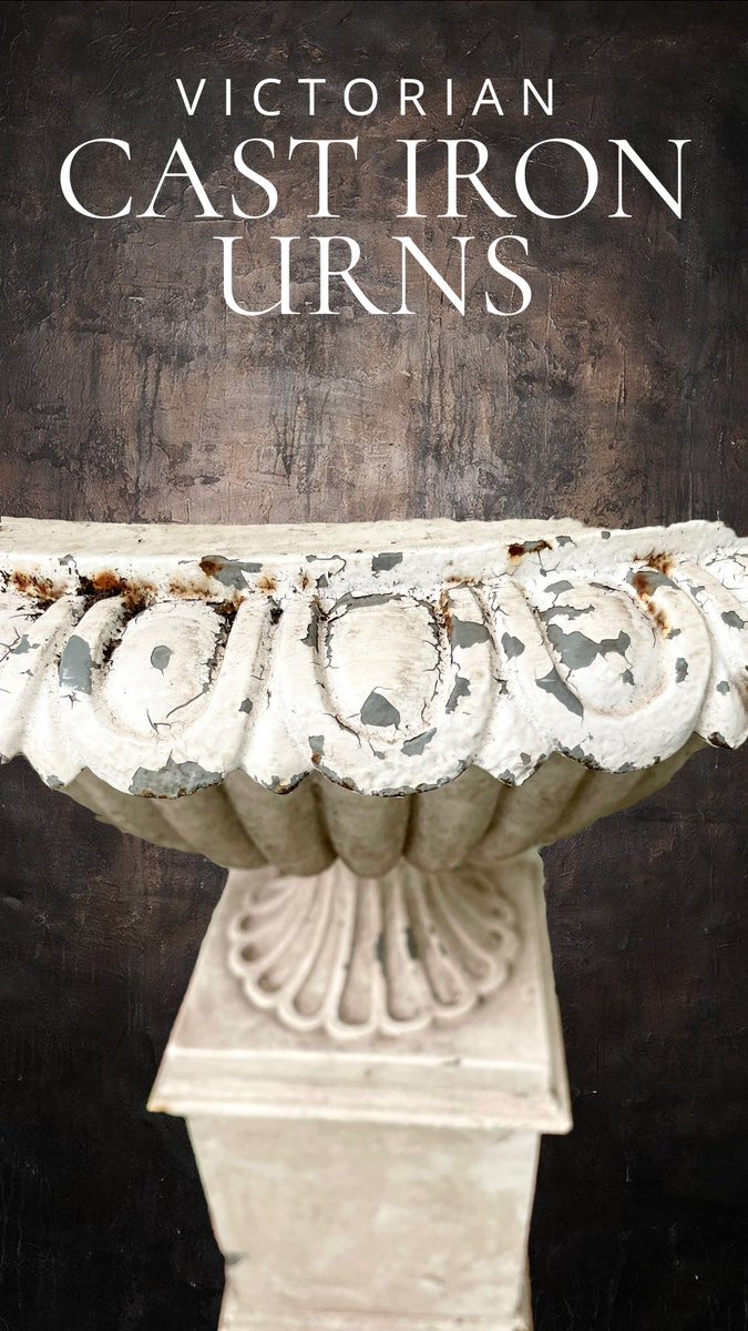 The perfect garden planters are so difficult to come by, these victorian cast iron urns on plinths are just perfect and a personal favourite, extremely useable and great on the eye. Take a look uniquearchitectural.com/product-page/p…
#vintagegarden #castironplanters