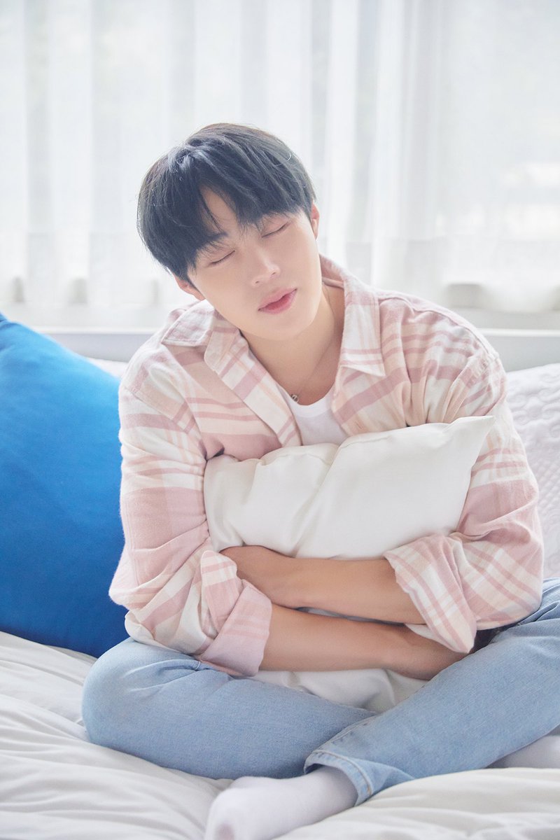 보이면쏜다빵빵 tweet media