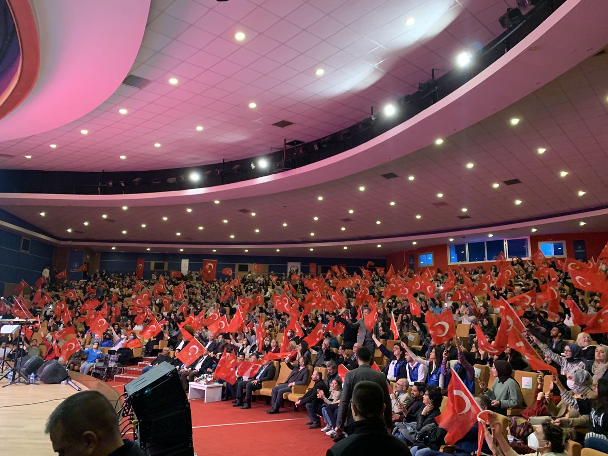 mehmetmz's tweet image. O mübarek bayrak işte bu bayrak🇹🇷🇹🇷#Avaz