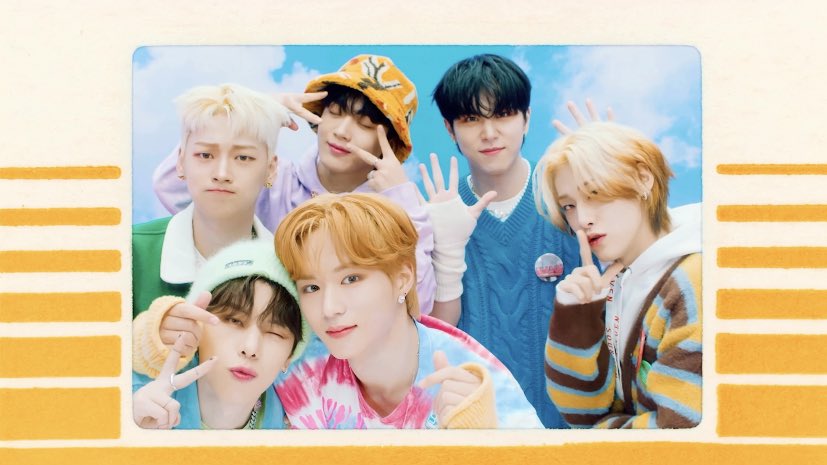 _bbluebubble's tweet photo. 🪄 𝗆𝖺𝗒𝖻𝖾 𝗂𝗍’𝗌 𝗇𝗈𝗍 𝗧𝗼𝗼 𝗕𝗮𝗱 ♡︎ https://t.co/9T5xmxO43l