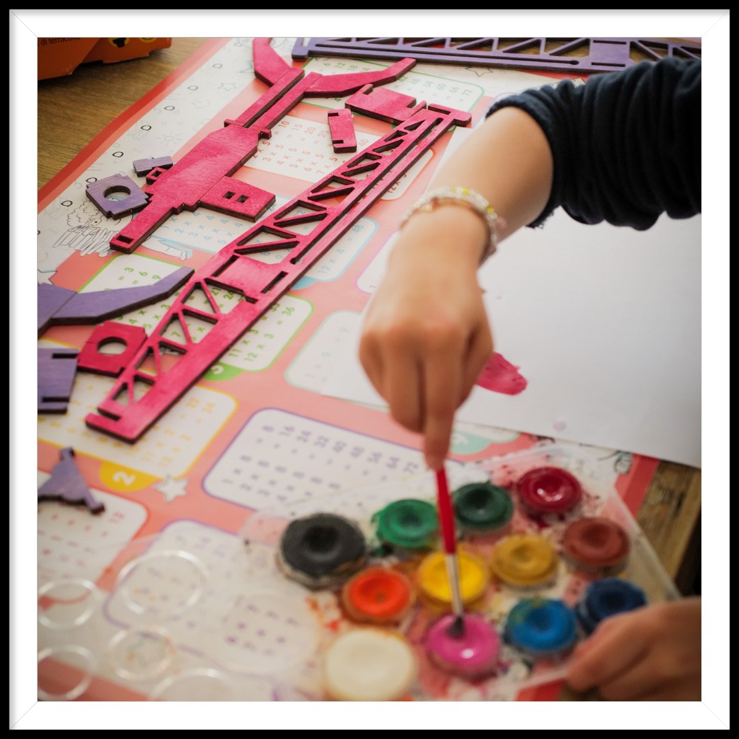 Le #mercredi c'est permis Avec #lagruejaune on peut aussi voir la vie dans de nombreuses autres couleurs. Avec la "Custom" pour colorier ce symbole de la ville de #Nantes #enfants #kids