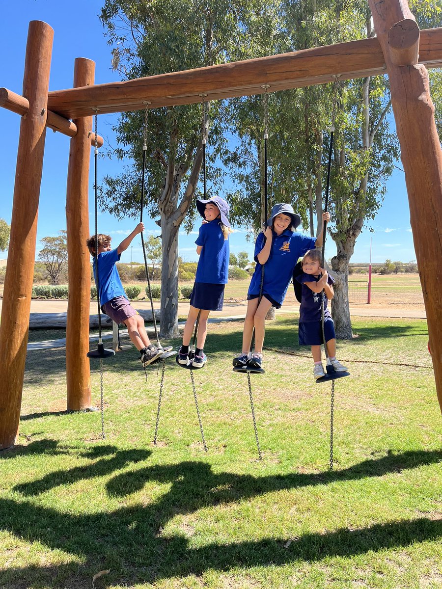 LisaCriddle2's tweet photo. Fabulous day seeing new Principals &amp; great kids in our country schools🌟Impressive teaching &amp; learning at Binnu PS &amp; Northampton DHS with so much joy on happy faces! And the Binnu lone pine tree is thriving after Cyclone Seroja! @WA_Edu_News @WAPPA_Leaders @PrFedWA https://t.co/za8qSPc8c8