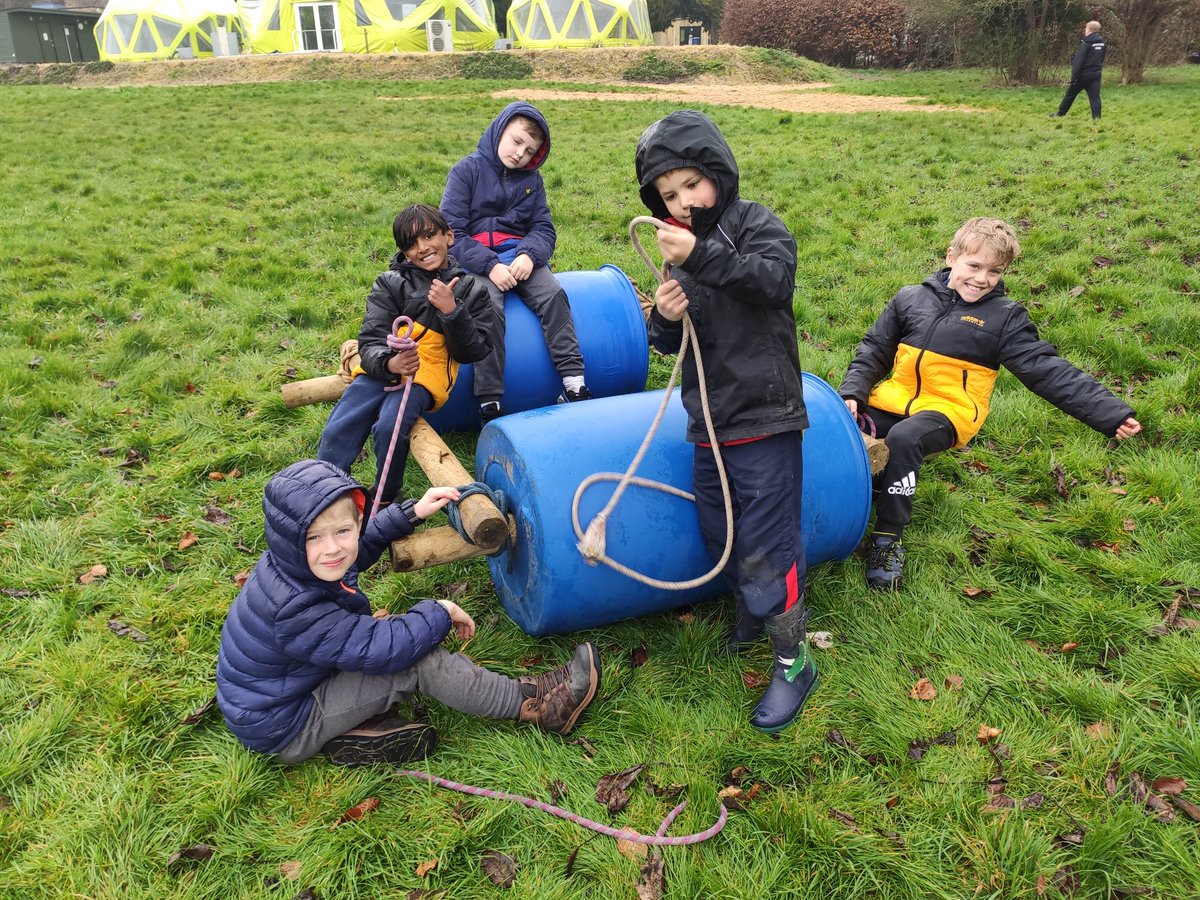 GriffinHouseSch's tweet photo. A little bit of rain doesn’t stop us enjoying our ‘buggy build’. #GriffinHouseSchool #GHSFormIV https://t.co/fV7C2GJ6Ev