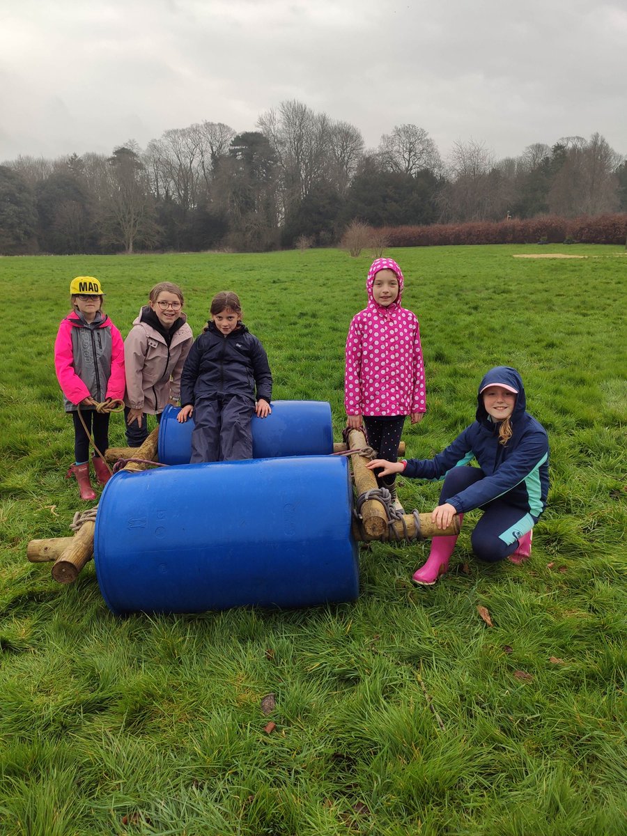 GriffinHouseSch's tweet photo. A little bit of rain doesn’t stop us enjoying our ‘buggy build’. #GriffinHouseSchool #GHSFormIV https://t.co/fV7C2GJ6Ev