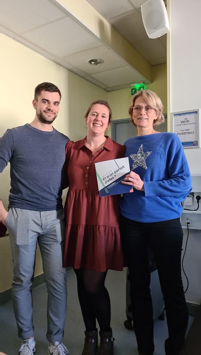 onssf's tweet photo. Merci à @anne_chantry pour sa brillante présentation de la démarche de recherche en maïeutique qui pointe du doigt le retard pris par la France dans la reconnaissance de ses chercheur.e.s. @Coll_SageFemme
Merci à @maxime_ANESF pour sa présence amicale. https://t.co/I0qKhKLEqO