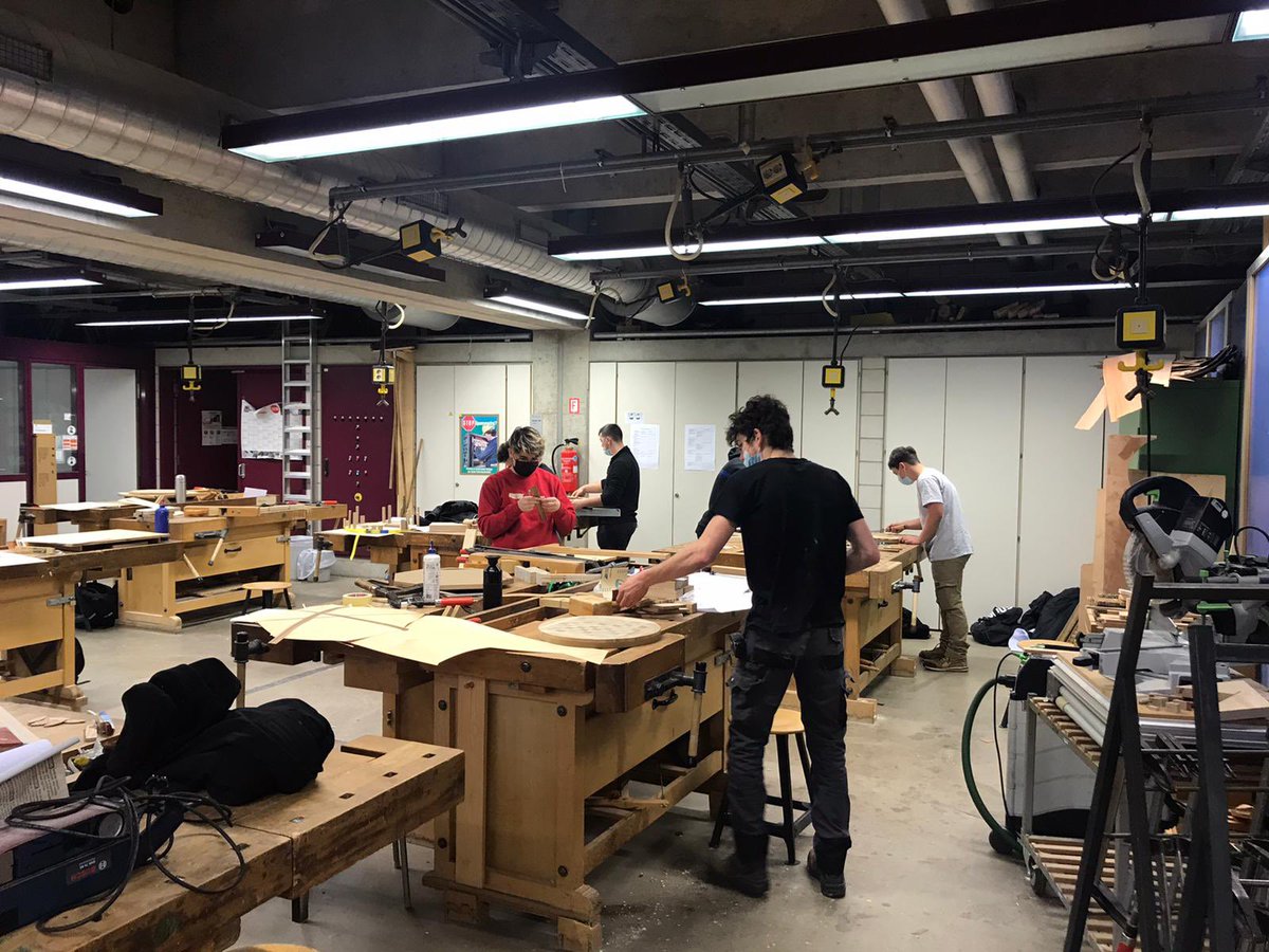 Ça matche entre les apprentis Franco allemands du <a href="/cmqbois/">Campus des Métiers et des Qualifications Bois</a> qui savourent gastronomie  🇩🇪et concept #pédagogique de réalisation de tables design😊🌳🌲<a href="/Univ_Lorraine/">Lorraine</a> <a href="/HuartJean/">Jean-Marc Huart</a> <a href="/FNBois/">FNBois</a> <a href="/88BTP/">Federation BTP 88</a> <a href="/franceboisforet/">France Bois Forêt</a>