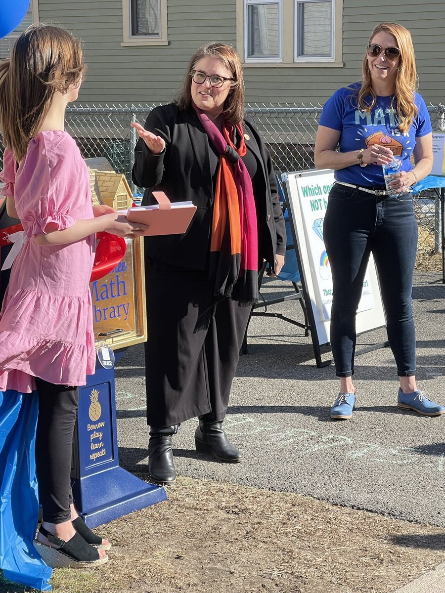MikeFlynn55's tweet photo. This might be one of the coolest ideas for communities. My wife @Redhdteacher and our friend @numberflex created this free math library where families can borrow math games to play at home. Our mayor was on hand for the ribbon-cutting ceremony. #publicmath #mtbos #iteachmath https://t.co/D5BdOF3Bha