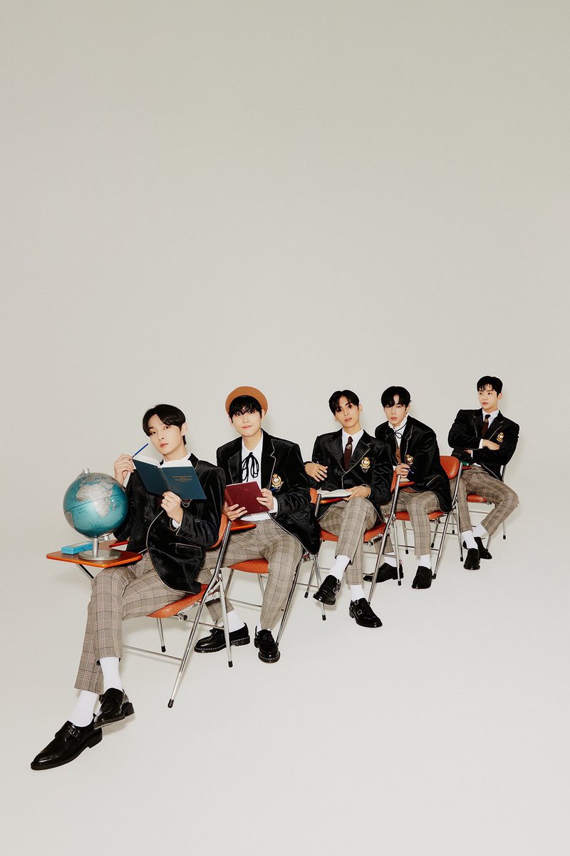 SF9_UNIFILES's tweet photo. [🪐📂220316]  🍀🌰🐣👅🐭🦁🌞🔝😇

#SF9 (1) https://t.co/tS2v9QlEJ4