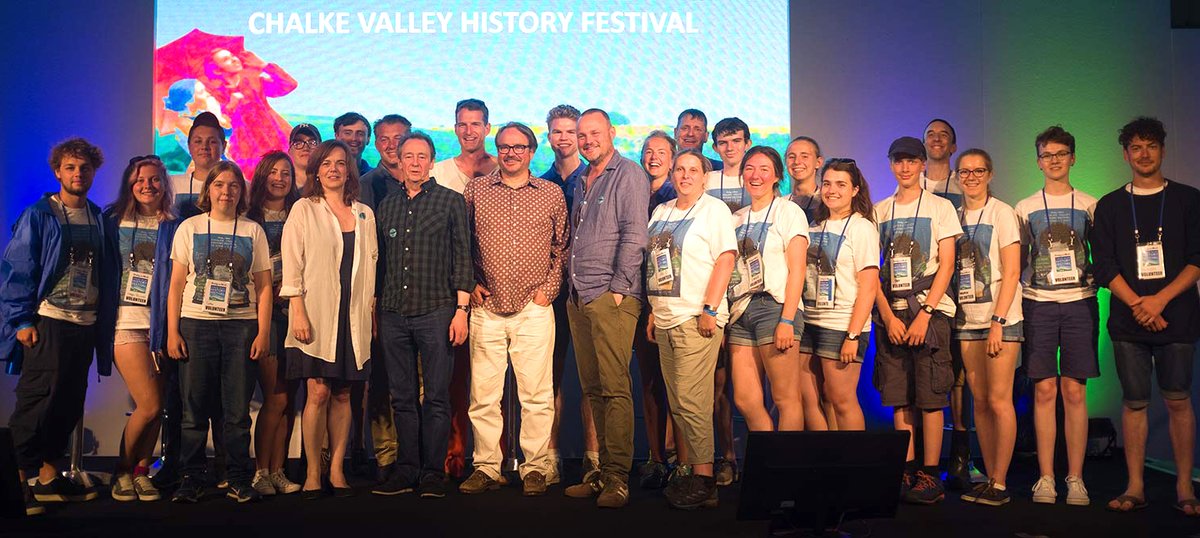 ChalkeFestival's tweet photo. Become a #CVHF volunteer and be part of our festival this summer! Meet great people, learn and have fun with free camping for over 18s and meals included. 
Apply online: 
👇👇
https://t.co/zgpQOIKfjE https://t.co/U5dnpIbzDk