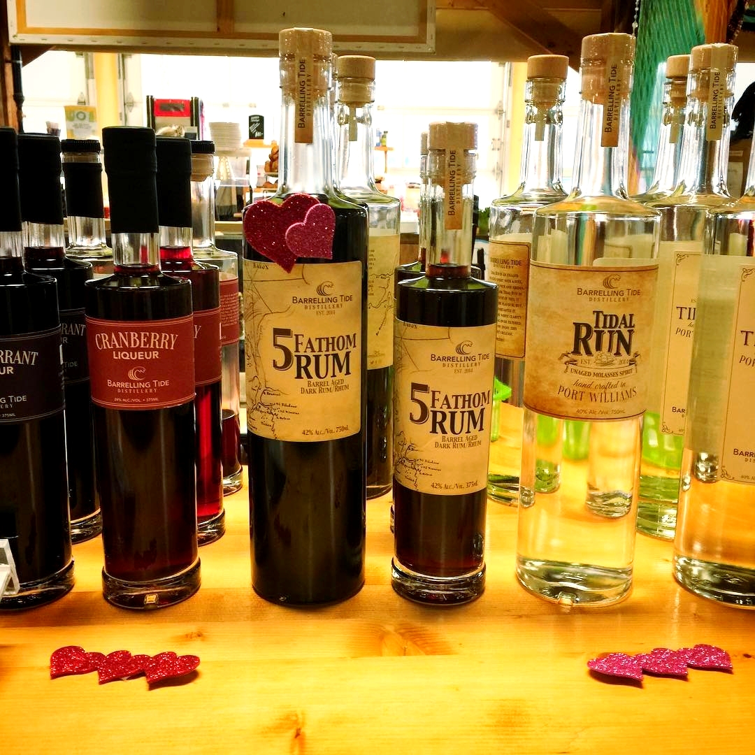 Looking to add to your home bar? We'll be delivering in the HALIFAX area tomorrow. All you have to do is order online 😀

Buy Now Link in Bio. 

#BarrellingTide #Halifax #Dartmouth #ColeHarbour #NovaScotia #Distillery