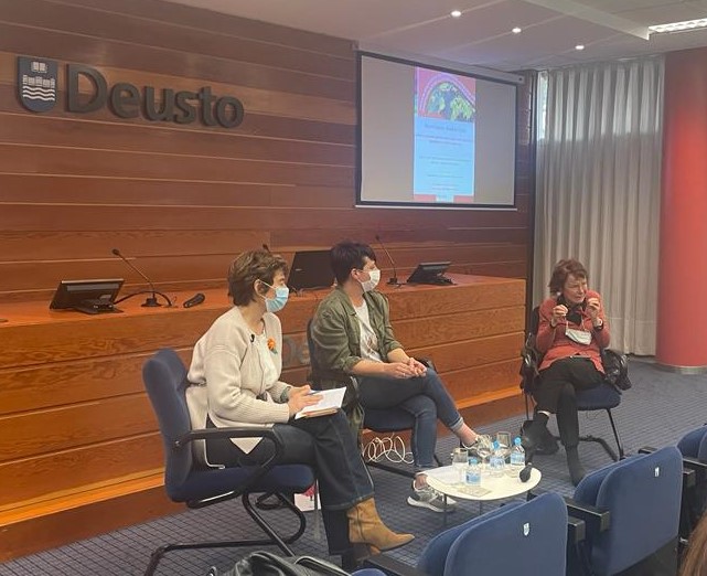 GLelkargoa's tweet photo. 🌍Atzo, Gizarte Langileon eguna, Donostiako DUak antolatutako hitzaldian ospatu genuen. 
🌍Ayer celebramos el Día Mundial del Trabajo Social en la jornada organizada por la UD en Donostia.
Hitzlariak/Ponentes: Aurora Elosegui eta Olaia Arana. Moderatzailea: Bakarne Etxeberria. https://t.co/ndQO1btE6f