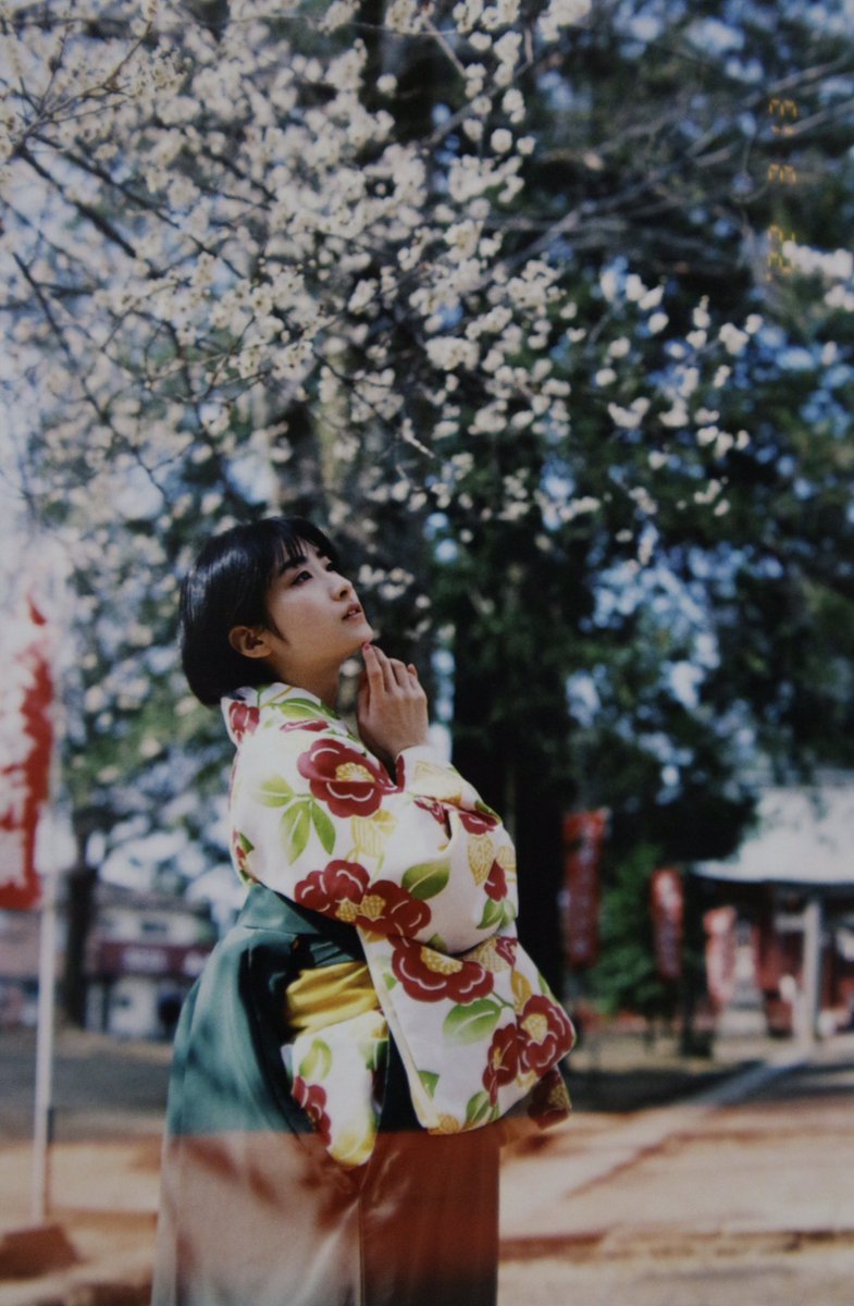 99Sugicchi's tweet photo. 光漏れかと思ったが、他のフォロワーさんもNinocoでこの様になったとの事でした
2本撮ってNEVOの方は全く問題無かった
カメラ Canon EOS kiss 7
フィルム Ninoco
#蟲乃夏
#被写体
#黒髪
#マシュマロ撮影会
#袴
#フィルム
#チャンプカメラ
#Ninoco
#ポートレート
#ファインダー越しの私の世界 https://t.co/2SdXNJfImz