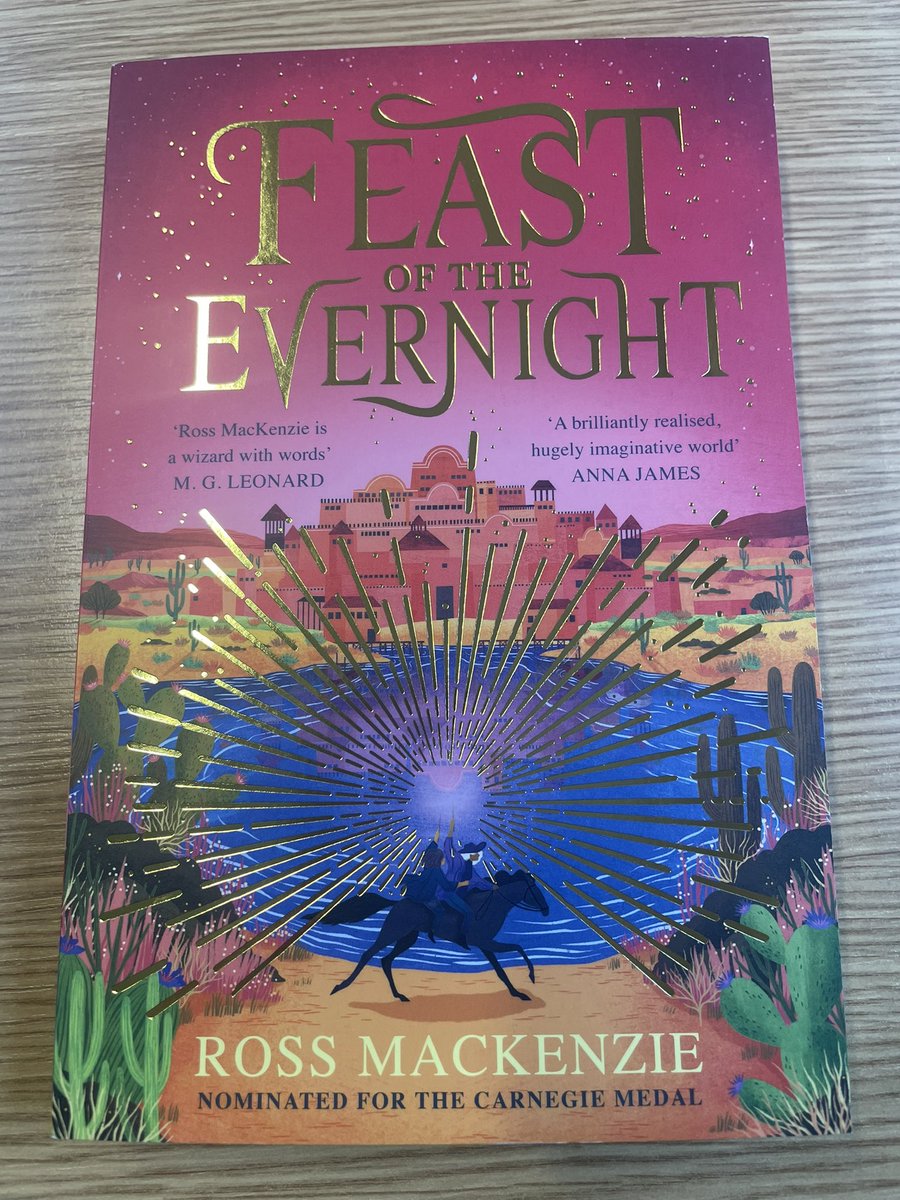 After looking back at photos from #Evernightbook launch I’m Buzzing to give this a read! <a href="/RossAuthor/">Ross MacKenzie</a> got something for you to sign! <a href="/AndersenPress/">Andersen Press</a> #books #evernightbook #andersonpress #scottishauthor