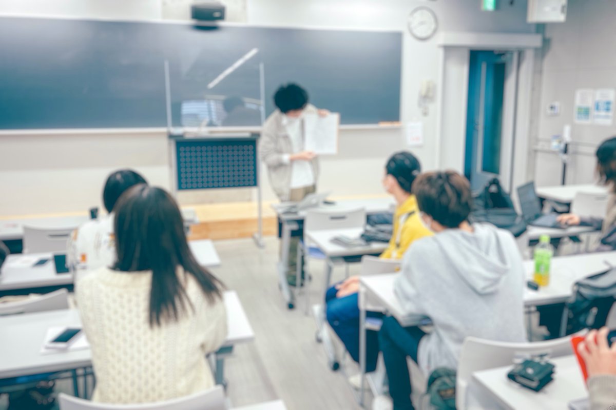 IsmFoto's tweet photo. 本日は3月期部会を行いました。4月に始まる展示に向けて各自がプレゼンし、改善点などを話し合いました。
#FOTOism https://t.co/Vn6IAKrB4W