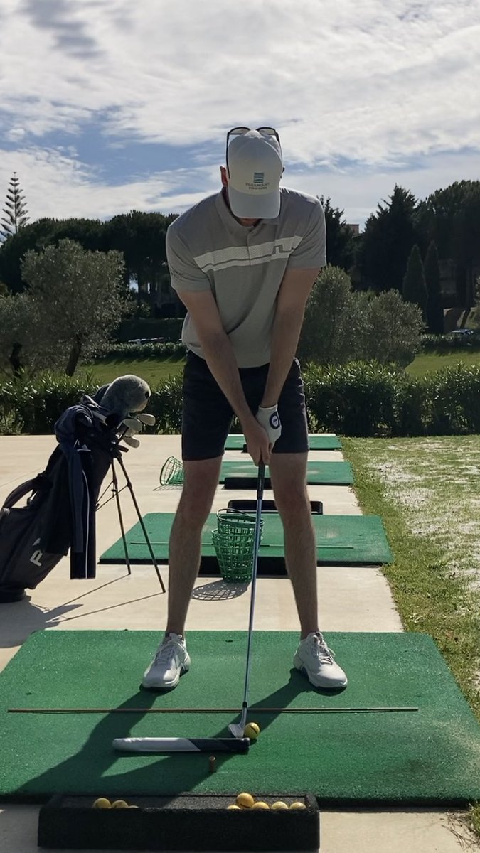 paramountse's tweet photo. If only every industry could do warm weather training. Very envious of our sponsored golfer Rob who has spent the last week in the sunshine. Fingers crossed he brings the weather home with him.
#golf #sponsoredplayer #strucutralengineer #engineering #timberframe #steelframe https://t.co/5NvAx84km0