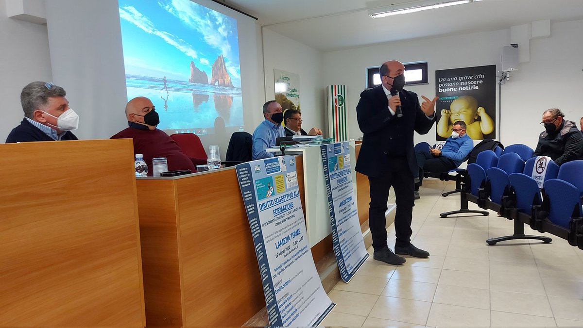 1974cbar's tweet photo. 🟢 Oggi a seminario formativo @FIMCislCalabria su diritto soggettivo alla formazione con #AntonelloGisotti @FIMCislStampa

L'apporto #IALCalabria x progettare insieme interventi formativi per valorizzare #lavoratori e #imprese

#metapprendo #PNNC #ccnl
#EsserciperCambiare https://t.co/dSVKja4gSp