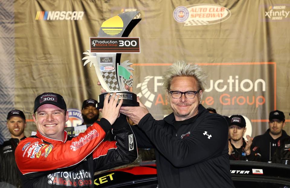 cupscene's tweet photo. My latest on @ForbesSports

#NASCAR ‘Superfan’ Looking To Make Waves With His Business In The Sport

https://t.co/uczs1ueP8m

@PagSahlin  @AutoClubSpdwy @StewartHaasRcng @ColeCuster https://t.co/bh8p8hMQfa