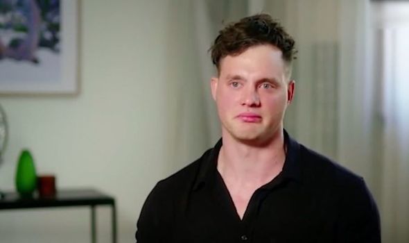 gisellesviews's tweet photo. Jackson sitting silently beside Olivia on the show tonight was condoning her behaviour and the shaming of women. I had hoped he was better than that. #MAFSAU https://t.co/GCbxcIWDxN