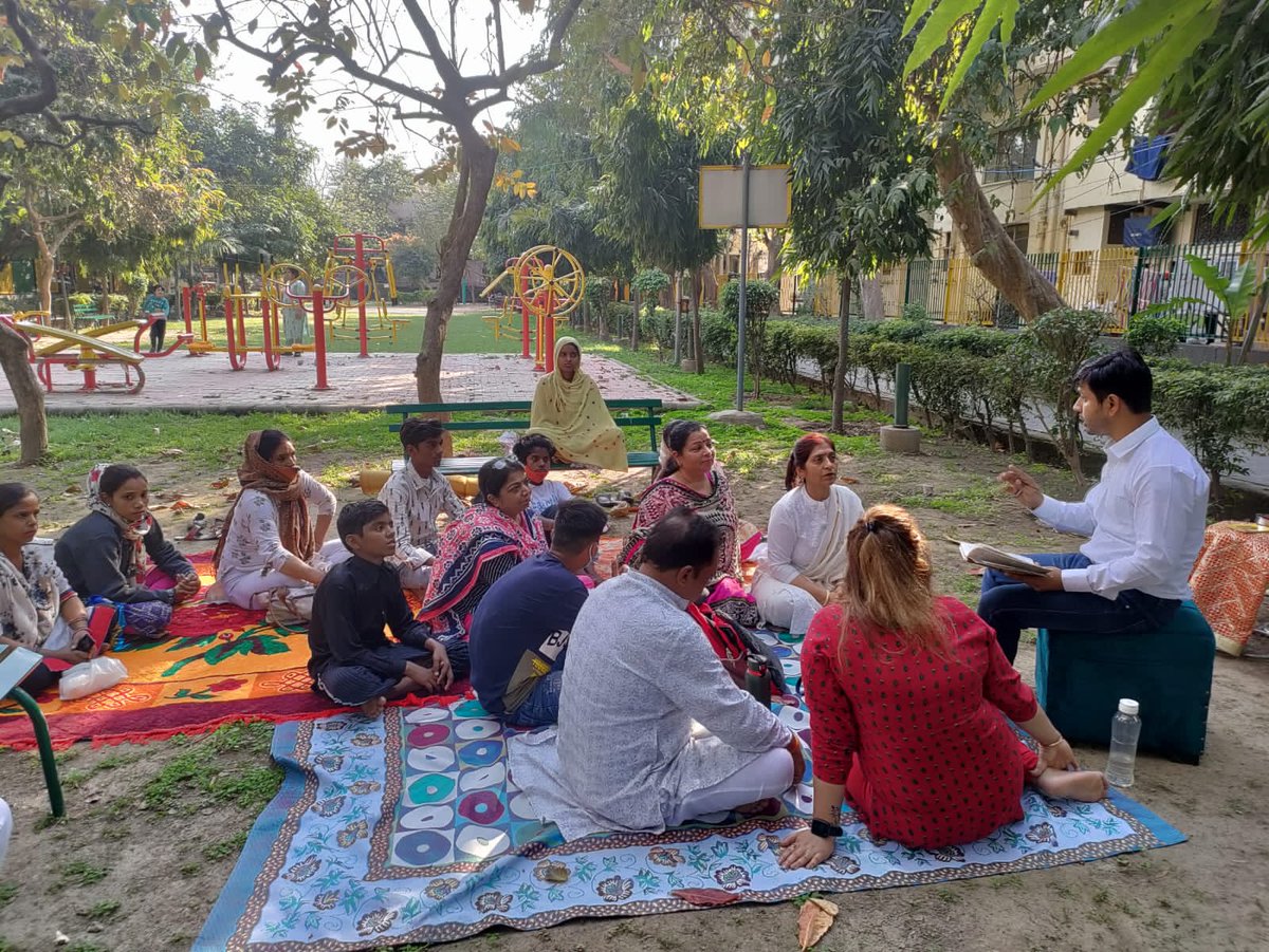saarthik2's tweet photo. In the midsts of the nature #saarthians sit in serene to reminisce about the old folklore of our nation.

A small session on the teaching of Bhagwad Gita initiated by saarthi Foundation

#saarthifoundation #bhagvadgita #oldfolks #prayer #oldtales #saarthi https://t.co/0Bjxqq3Vl6