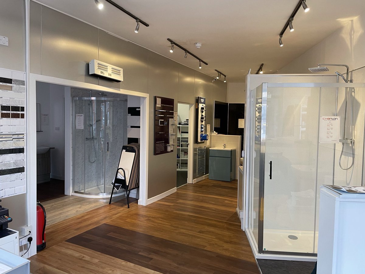 Lapsleymcmanus's tweet photo. New to the market - Lease Available: Retail Premises at 65/67 Byres Rd, Glasgow  https://t.co/z1v5LwoOga https://t.co/75VzEugQwy