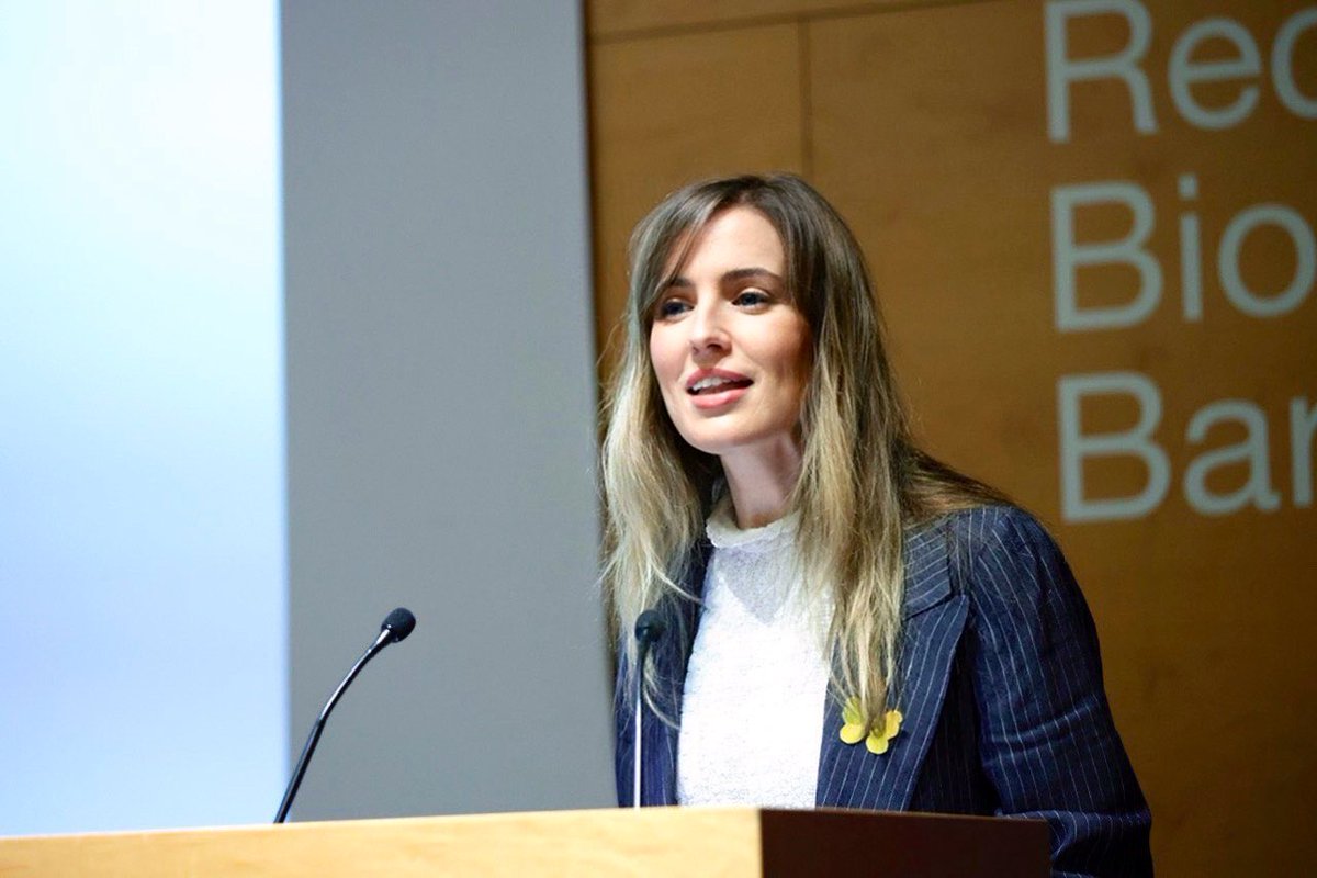 _VictoriaAlsina's tweet photo. La #bioregió catalana està en plena efervescència perquè tenim investigadors excel·lents en ciències de la vida. Ho he explicat avui al cos consular de Barcelona juntament amb el conseller de @salutcat Josep Ma Argimon, en una jornada del #hubconsular que ha començat al @the_prbb https://t.co/WZorTDC8Fw