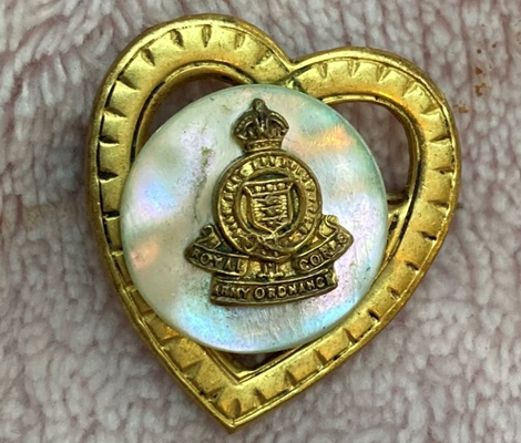 forget_project's tweet photo. this season one of the themes in the reminiscence times is love. this fabulous sweetheart broach is part of our WW2 collection. we would love to here any of your love stories #reminiscence #memorycafe #dementia #love @ActionEDevon @Arts4Dementia https://t.co/9qbYD7da3C