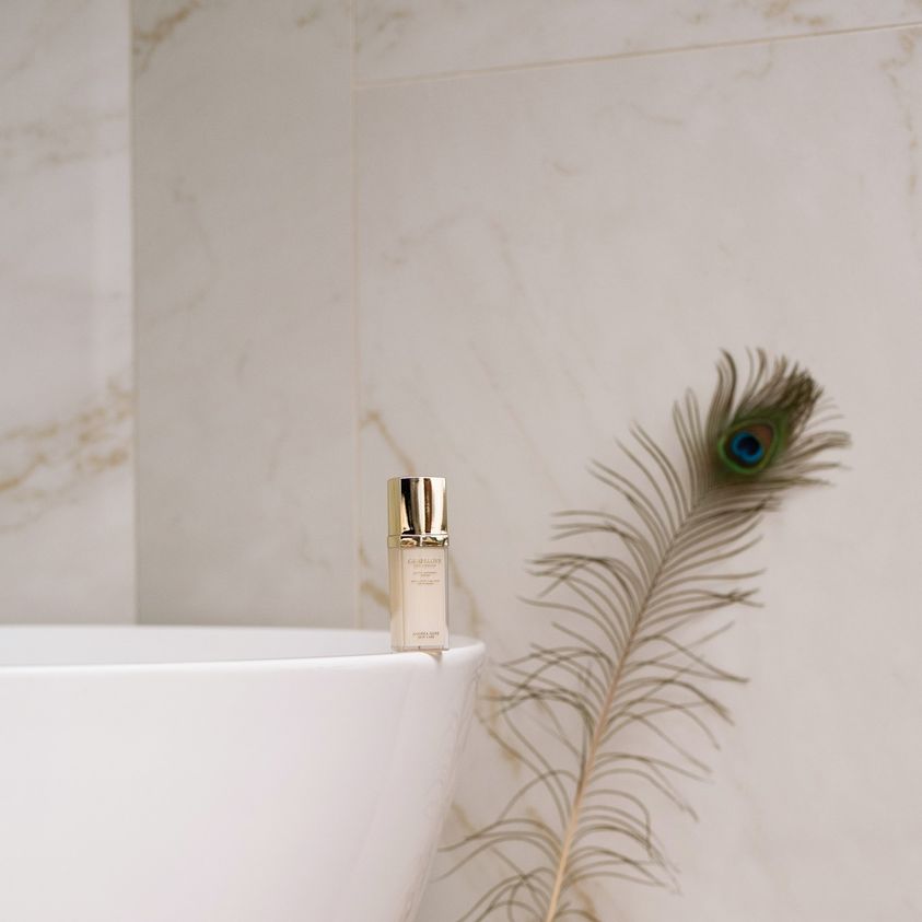 Our special serum - thanks to blue grape and the Swiss formula - has an effective solution for preventing and treating fine lines, wrinkles. Nourishes regenerate and make our skin lively. 😊🍇
#andreagere #andreagereskincare #grapelove #villány