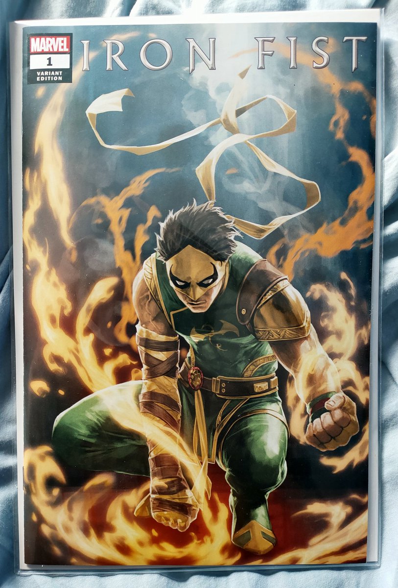 delpoi's tweet photo. New issue of Basilisk in anyone not reading it you're missing out fantastic supernatural horror, was also lucky enough to get the Iron Fist #1 Skan Srisuwan Variant LTD To 600 had to black out the QR code but either way looks amazing the artwork ✌️ @asteroidmcomics https://t.co/vV159jrnJ4