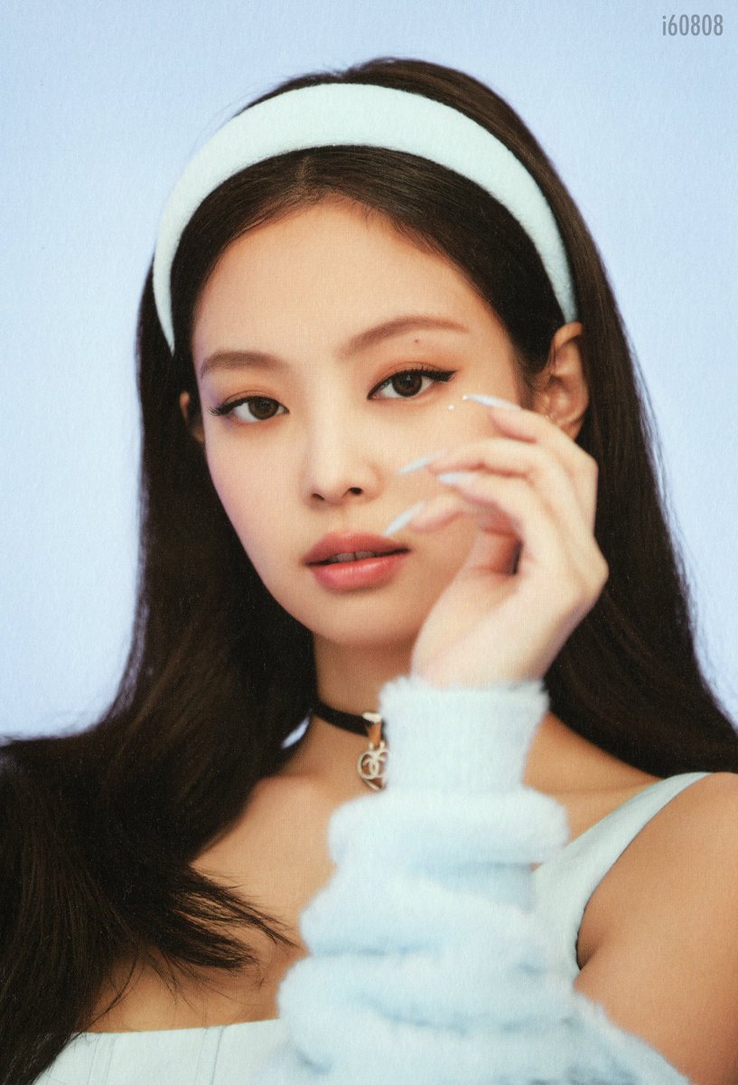 BLACKPINKBRASIL's tweet photo. 📷 Scans dos postcards da Jennie no BLACKPINK 2022 Welcoming Collection.

cr. i60808
#JENNIE @BLACKPINK 
https://t.co/hUb4CES6KY