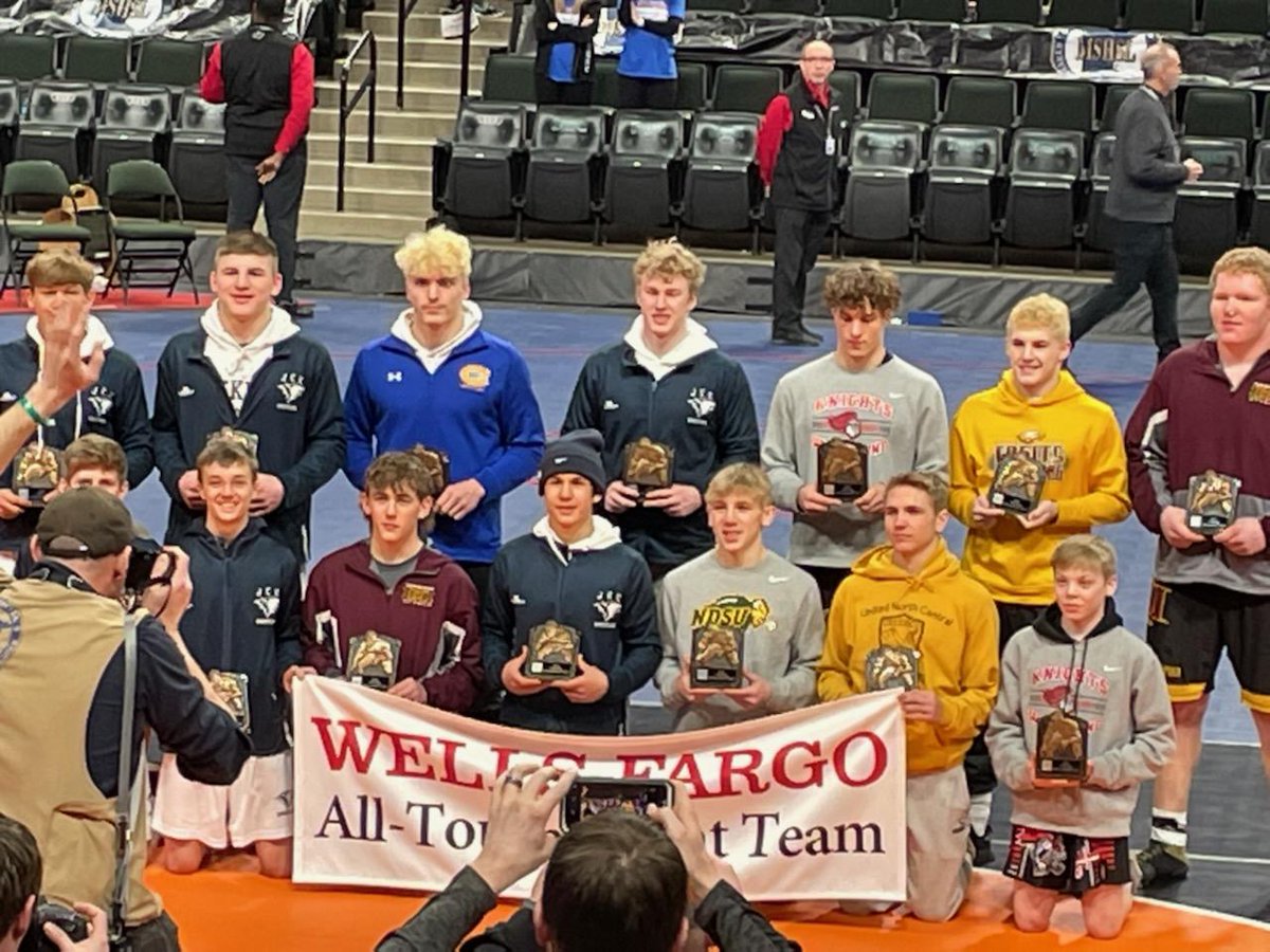 Congrats to Walker Bents on being named to the Wells Fargo all tournament team for his performance in our state duals yesterday!