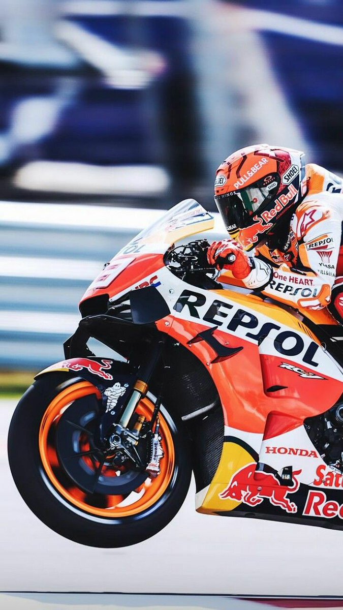 ThrottleGame's tweet photo. #MotoGP #motorsports  #MotoGPUnlimited #motorcycle #Moto2 #speed #ThrillDriver #Rider #bike #biking #Fast #Ducati #Yamaha #honda #BMW #superbikes
#machine #motorcycles https://t.co/fmc187K6fY
