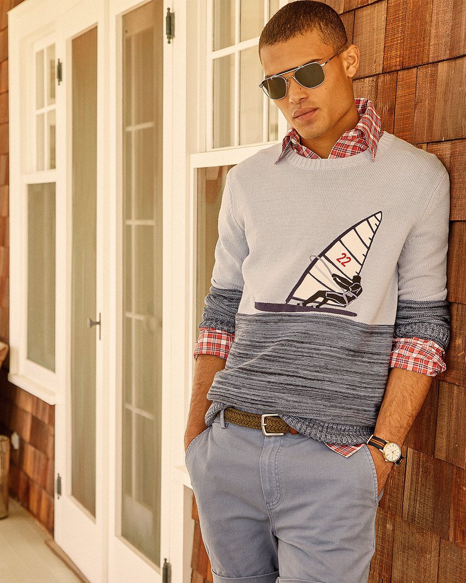 Set your sails: the weekend is calling #TGIF #BrooksBrothers Shop the sweater: bit.ly/3pFS3CL