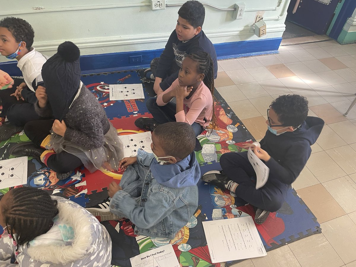 School 21 students engaged in SEL activities to start the day!  Happy Friday! 👍🏼😀 <a href="/RcollinsJudon/">RoseAnne Collins-Judon</a> <a href="/YonkersSchools/">Yonkers Public Schools</a> <a href="/SuptQuezada/">Dr. Edwin M. Quezada</a> <a href="/yft860/">Yonkers Federation Of Teachers</a> <a href="/mariaAmeyer03/">Maria Angélica Asilis Meyer (she/her/hers/ella)</a> <a href="/YonkersCPTA/">YCPTA</a> <a href="/YonkersSEPTA/">Yonkers Special Education PTA</a> <a href="/YPScommunity/">Yonkers Community Schools</a> <a href="/YPSchool21/">YPS School21</a> <a href="/LissetteCC13/">Lissette María-Colón Collins</a> <a href="/DawnBartz2/">Dawn Bartz</a> @