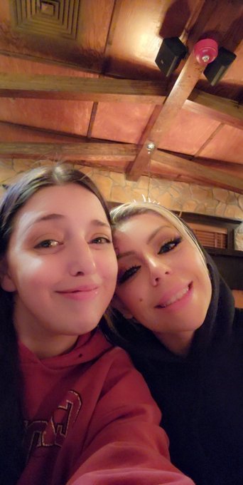 I miss your face @Karma_Rx summer needs to hurry 😢 https://t.co/1pZfzXnFA8<a class="tags" href="/tag/karma_rx">@karma_rx</a>