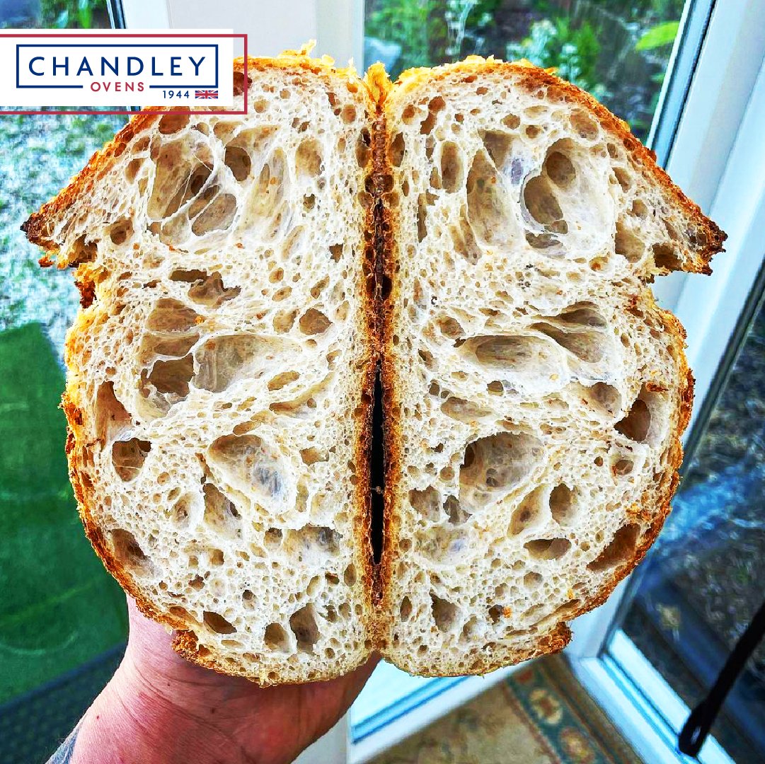 Chandleyovens_'s tweet photo. Here's some delicious Sourdough baked in one of our Pico Ovens by rezk.1988. Visit our website to order yours today! #artisanbakery #microbaker #buyBritish #sourdough #breadangels #realbreadcampaign #buyBritish #sourdoughclub https://t.co/NcWWo7xyM2