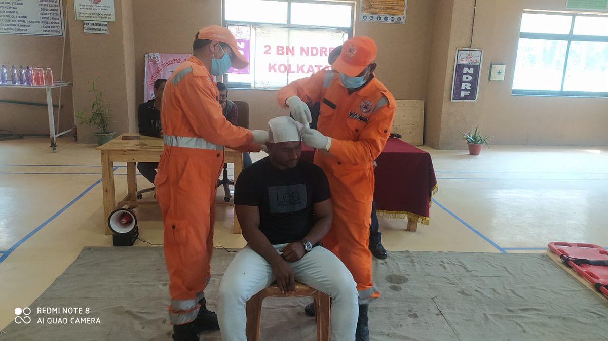 02ndrf's tweet image. #CapacityBuildingProgram
A team of @2_ndrf conducted an #awareness program for the staffs of M.B.Power Project, Rangpo, Sikkim with the topics of 
🔸BLS &amp;amp; CPR
🔸Control Bleeding &amp;amp; First Aid duties
🔸 Emergency Rescue Techniques etc.
@AtulKarwal 
@NDRFHQ 
@sikkimgovt 
@PIB_India