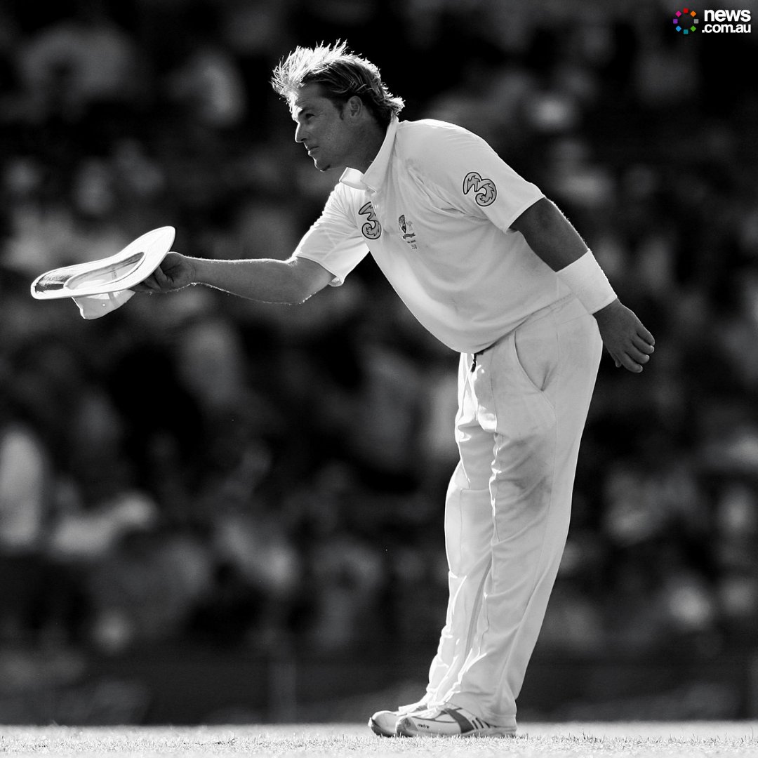 newscomauHQ's tweet photo. Shane, take a bow. This photograph was taken at the end of day three of the fifth Ashes Test Match between Australia and England at the Sydney Cricket Ground on January 4, 2007.  Rest In Peace. 💔

Full story: https://t.co/89R0IkRei8 https://t.co/rD0ULufwyA